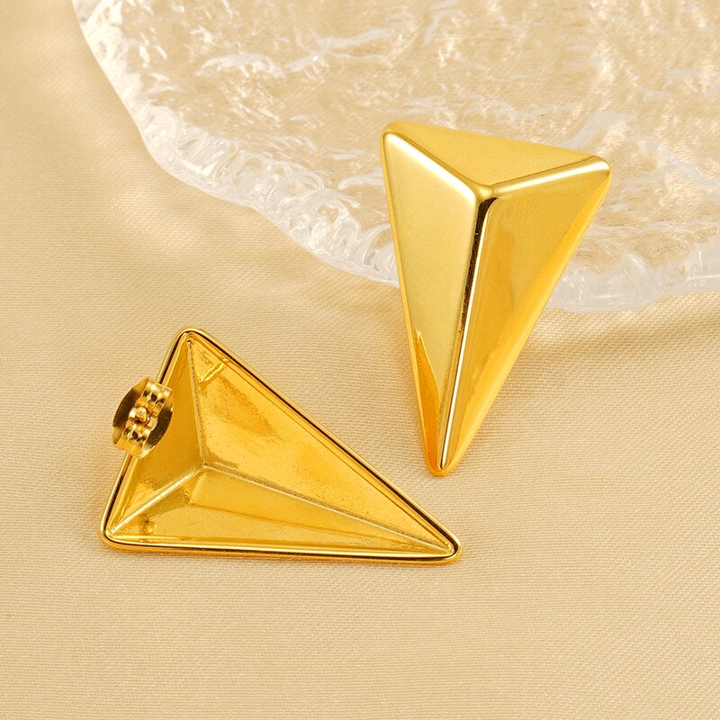 1 Pair Simple Series Simple Titanium Steel 18K Gold Plated Women's Stud Earrings 